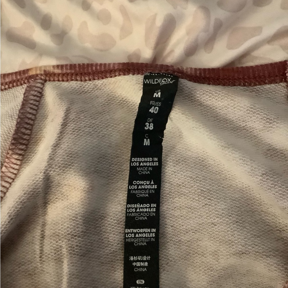 WILDFOX Dry Rose/Apricot Tan Washed Tie Dyed Sweatshirt, sizes M or XL, NWT - Picture 3 of 6